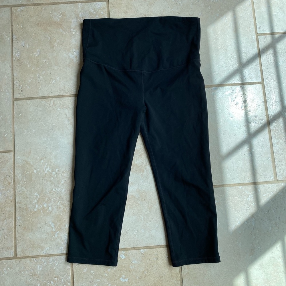 GAP maternity active capri